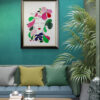 Mise en scéne de l'œuvre originale certifiée pièce unique Amazonie. Peinture Acrylique avec pigments irisés or et argent. C'est un tableau moderne avec des couleurs vives rose, vert, or et Argent.